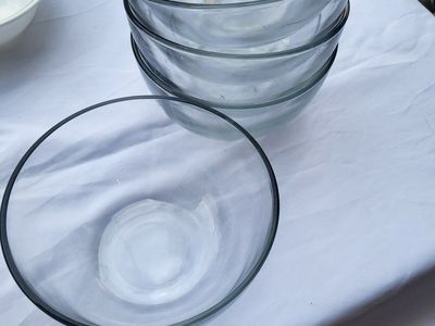 Set of 5 Clear Glass Nesting Mixing Bowls