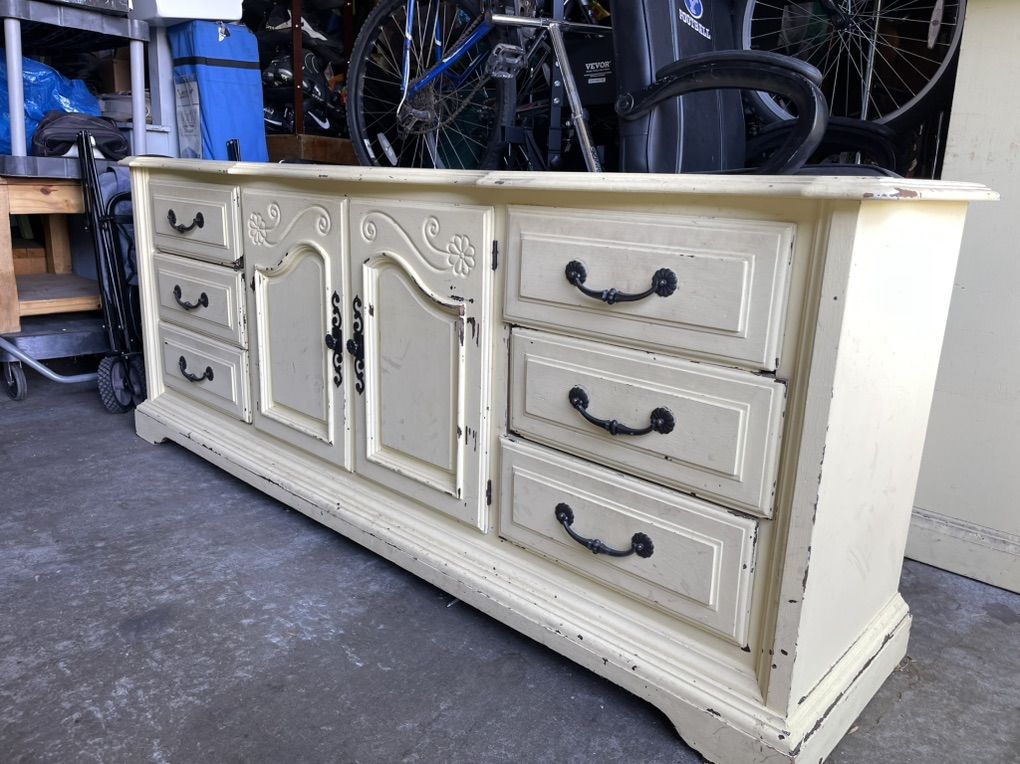 Vintage Dresser Set