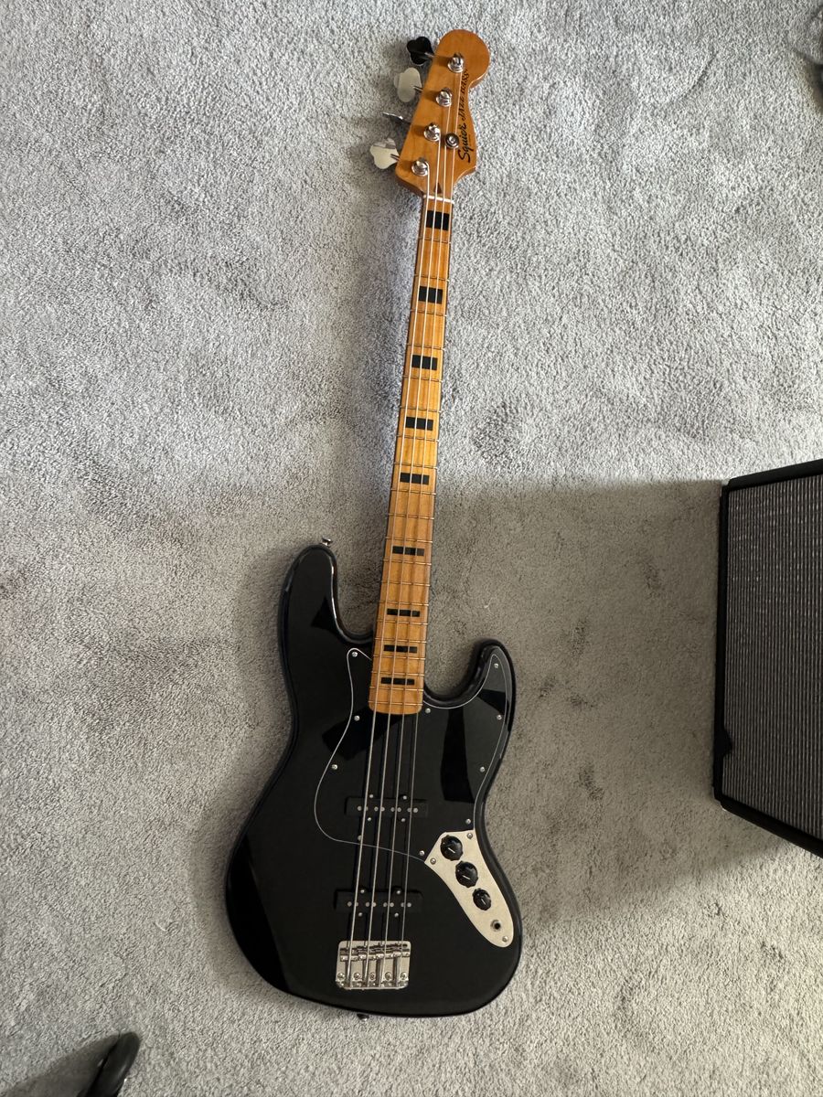 Squire Classic Vibes 70s Jazz Bass & Fender Rumble 40