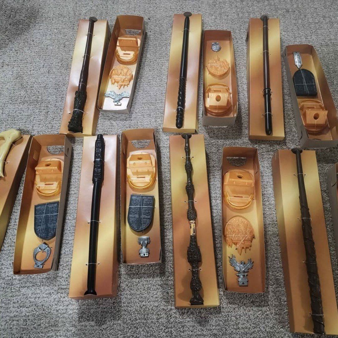 7 Harry Potter toy wands