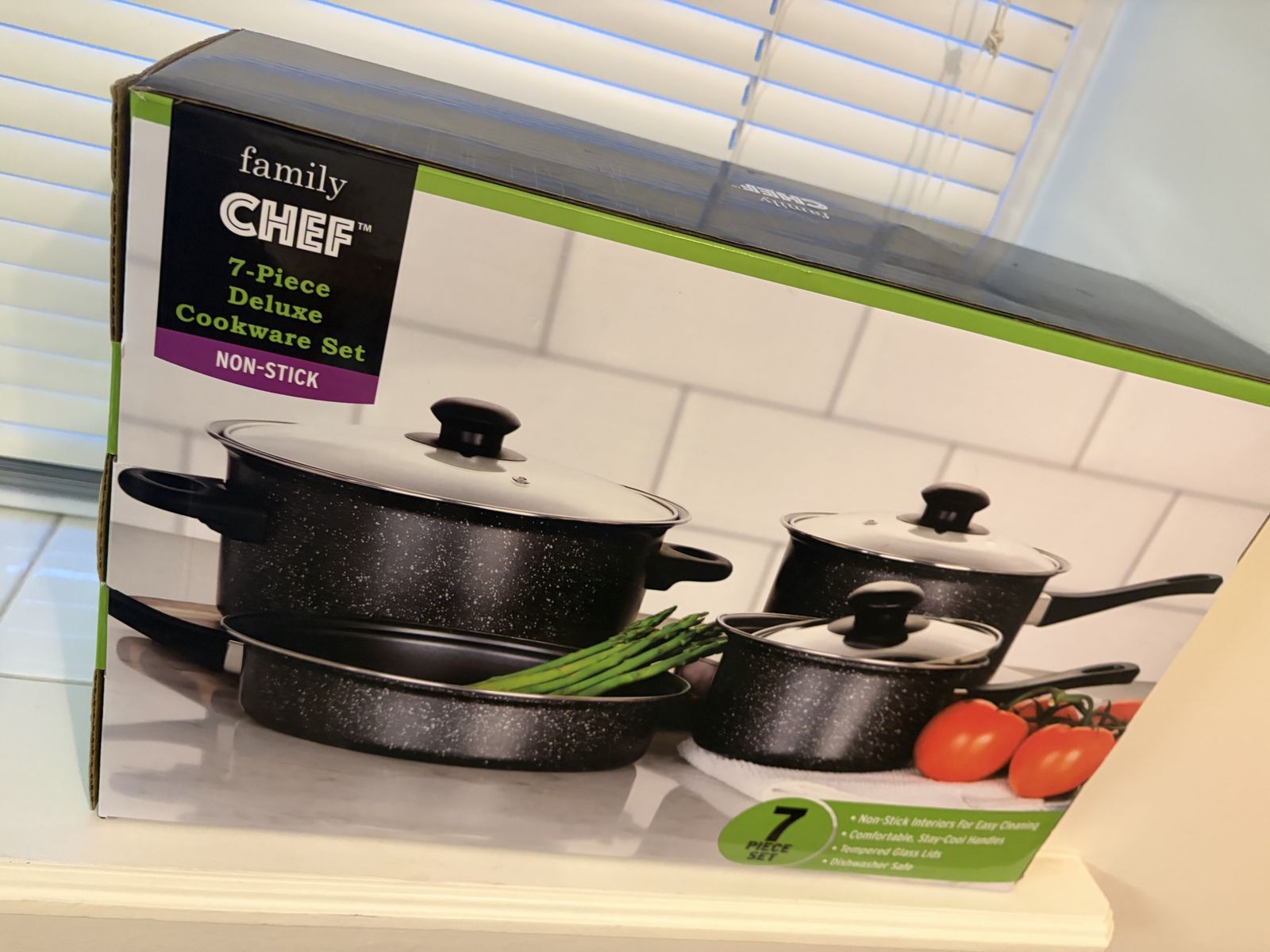 Family Chef 7-Piece Deluxe Non-Stick Cookware Set: Dutch Oven, Saucepans & Fry Pan