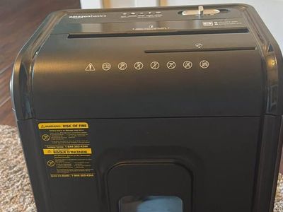 Amazon Basics High Security Micro-Cut Paper Shredder