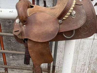 AA Callister 14" Saddle