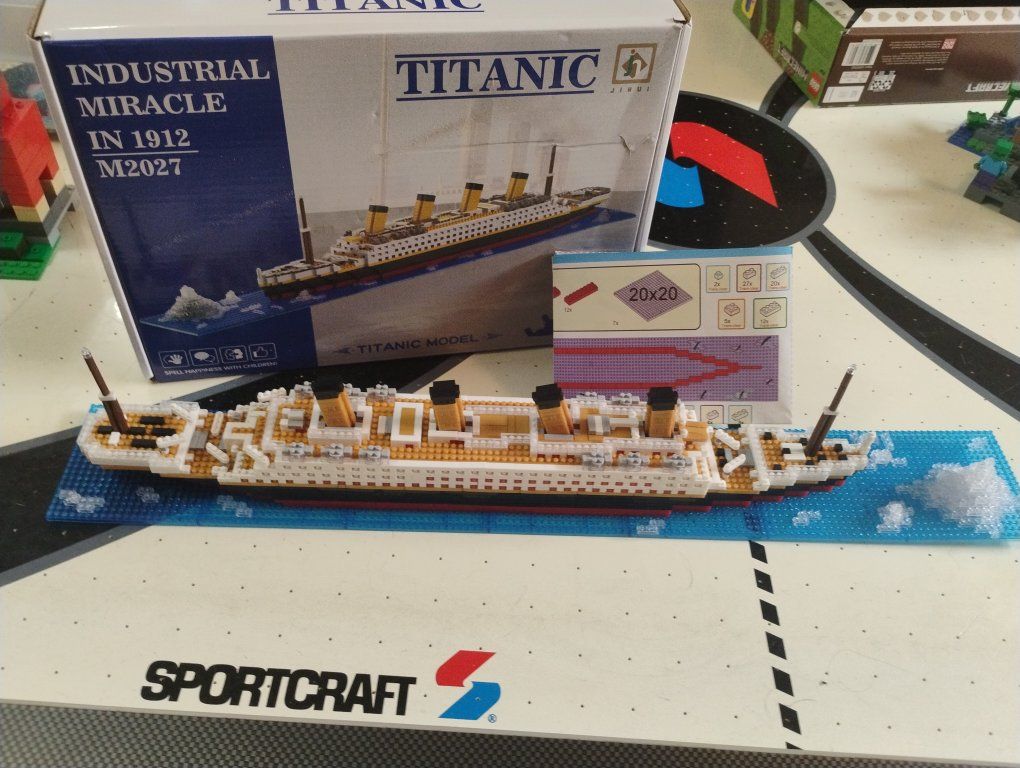 JINBUI M2027 Titanic Model Building Blocks Set - "Industrial Miracle In 1912"