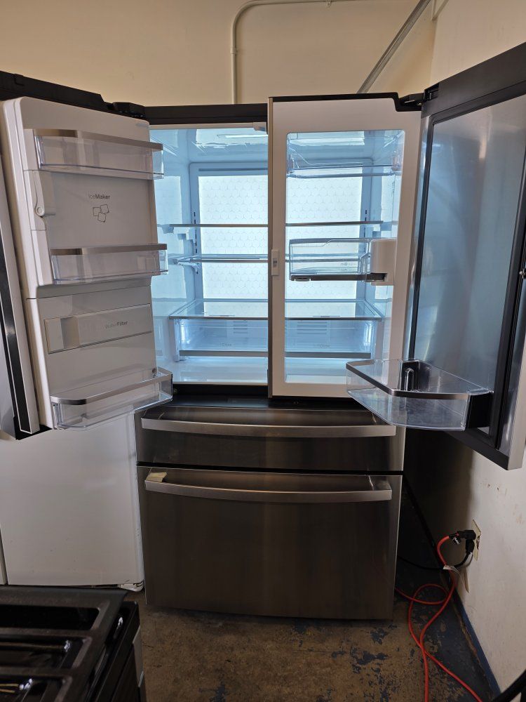 GE REFRIGERATOR