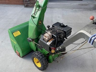 John Deere TRS26 Snowblower