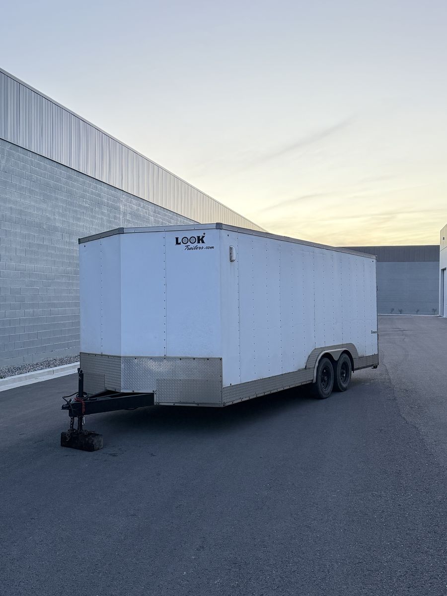 20ft Enclosed trailer