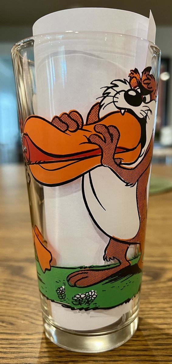 Vintage 1976 Pepsi Collector Series Looney Tunes Daffy Duck & Tasmanian Devil Taz Glass