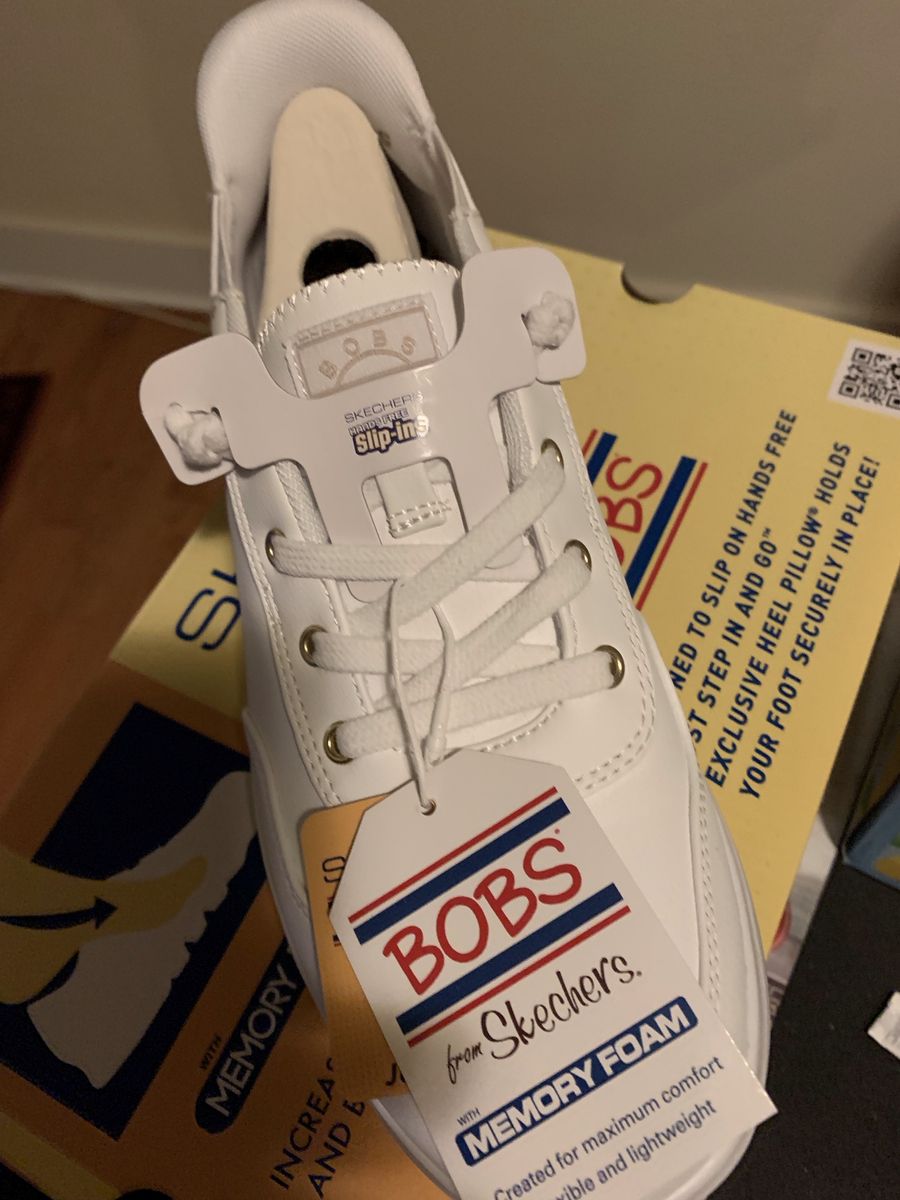 Skechers BOBS slip-ins white sneakers 