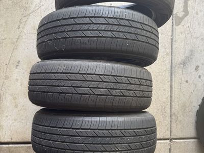 4 215/55/17 Goodyear tires