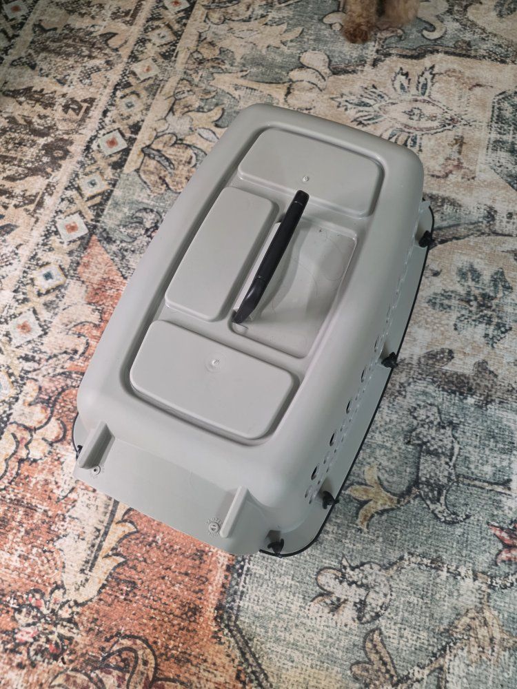 Pet Carrier - small Gray & Black Airline Approved Travel Crate