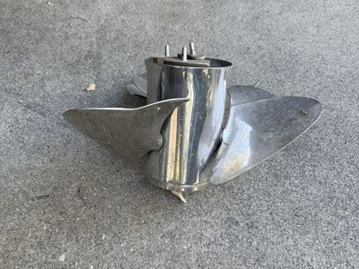 New Quicksilver Mirage Auto Feathering 21P Stainless Steel Boat Prop