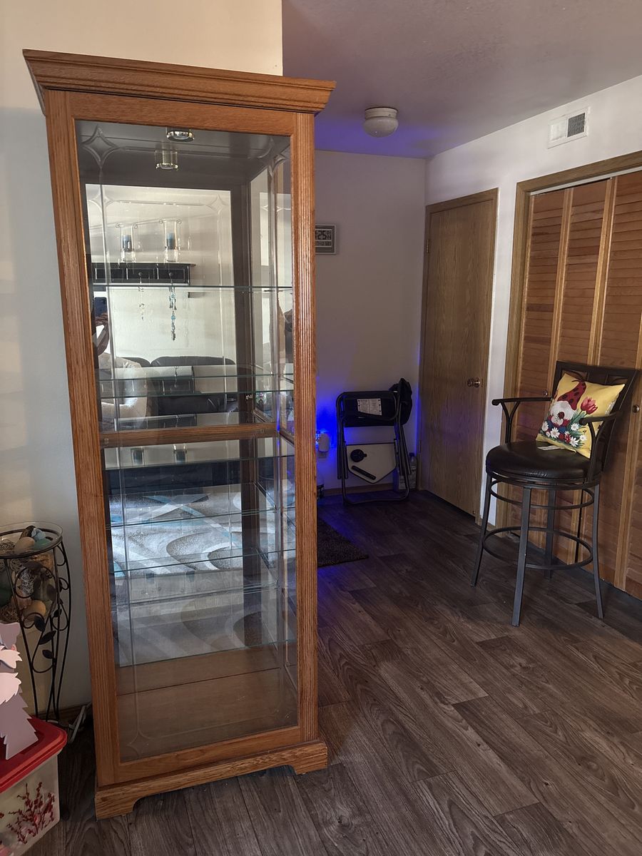 Curio cabinet