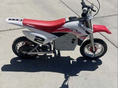 Razor SX500 McGrath Electric Motocross Dirt Rocket Bike