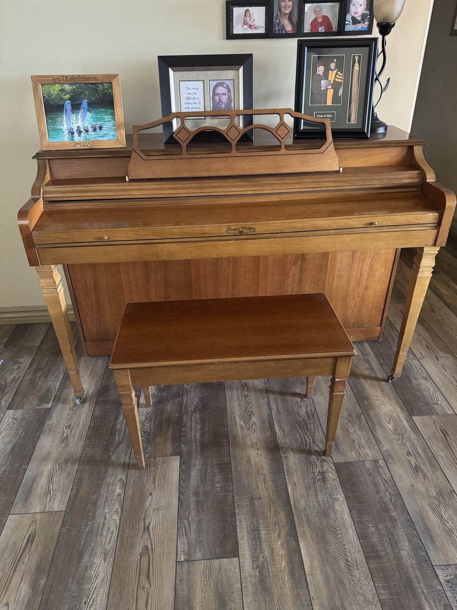 Rudolph Wurlitzer piano
