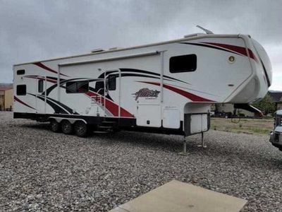 2013 toy hauler