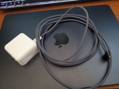Apple MacBook Air M3 13" - 16GB RAM / 512GB SSD (Midnight)