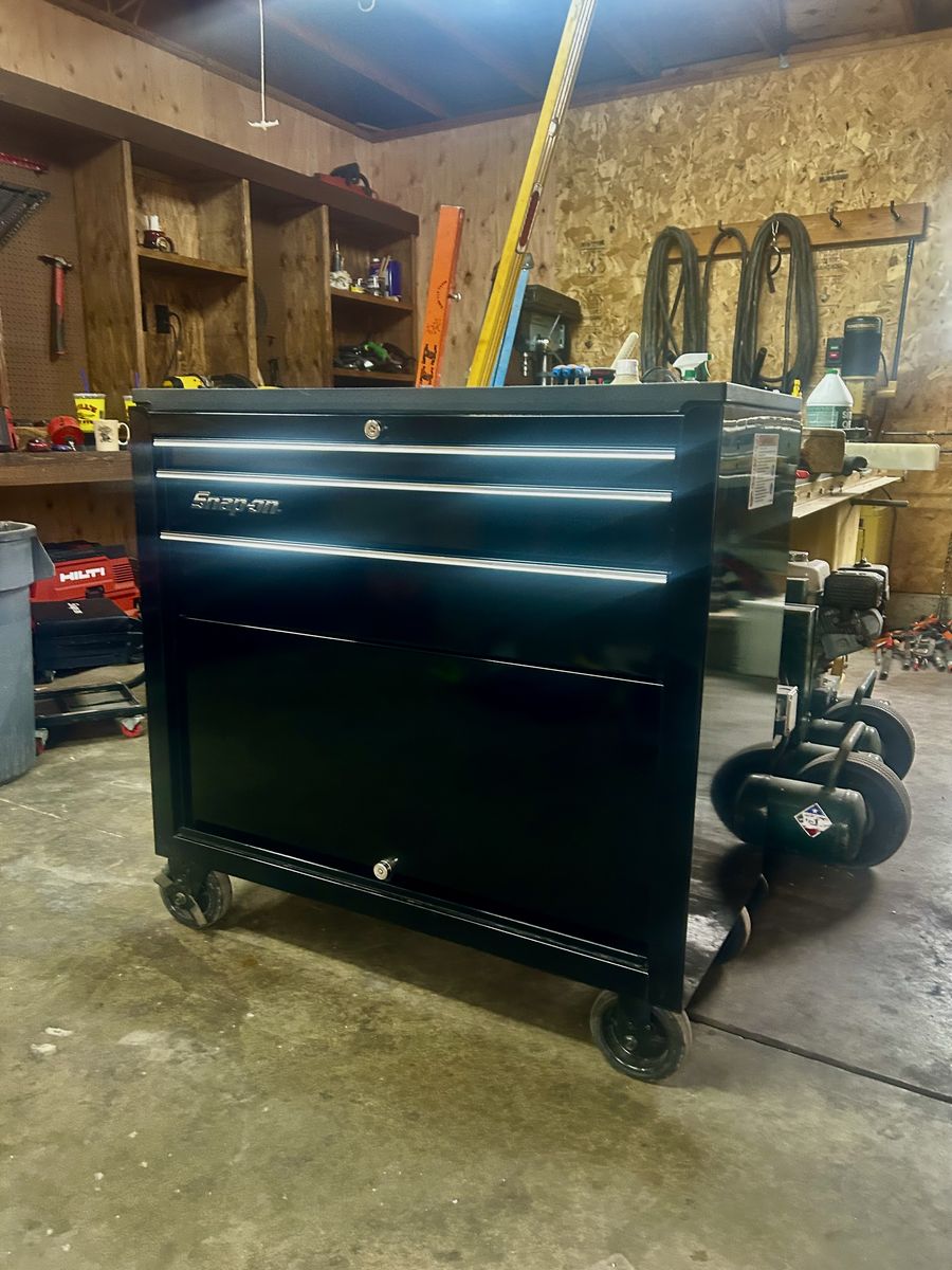 Snap On 40” tool cabinet
