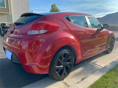 2017 HYUNDAI VELOSTER Base