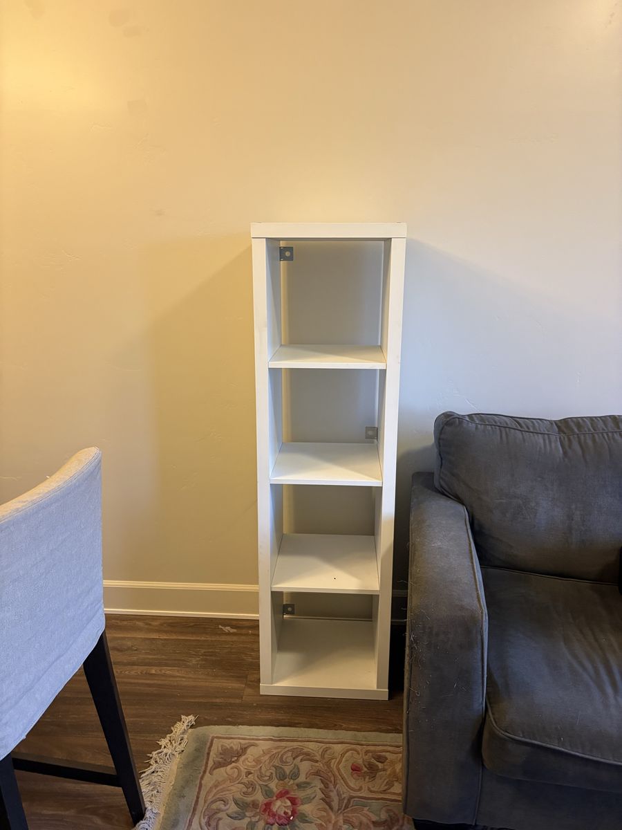 White 4-Cube Storage Shelf Organizer