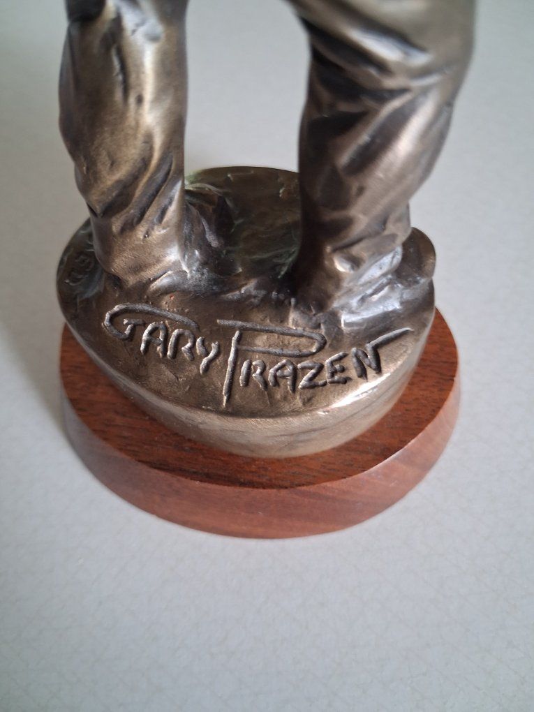 Main image 3