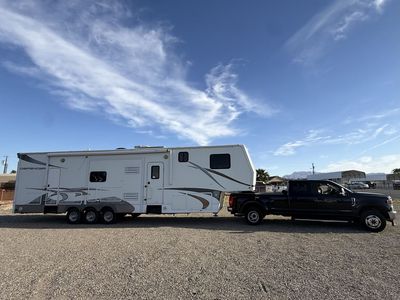 40' Alpinelite Toyhauler