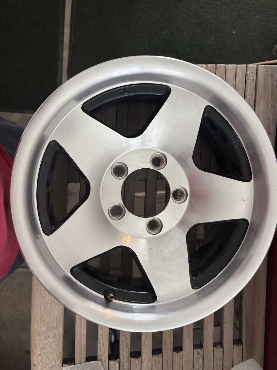 14 x 6 Trailer Wheel - Bright Aluminum with Black Accents (5 on 4-1/2)