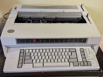 Vintage IBM Lexmark Wheelwriter 15 Series II