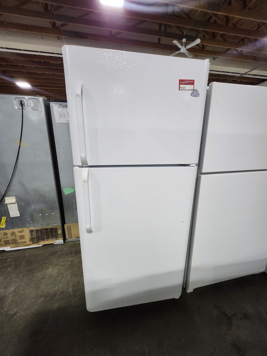 White-Westinghouse White Top Freezer Refrigerator - Clean, Functional, Ready for Your Home
