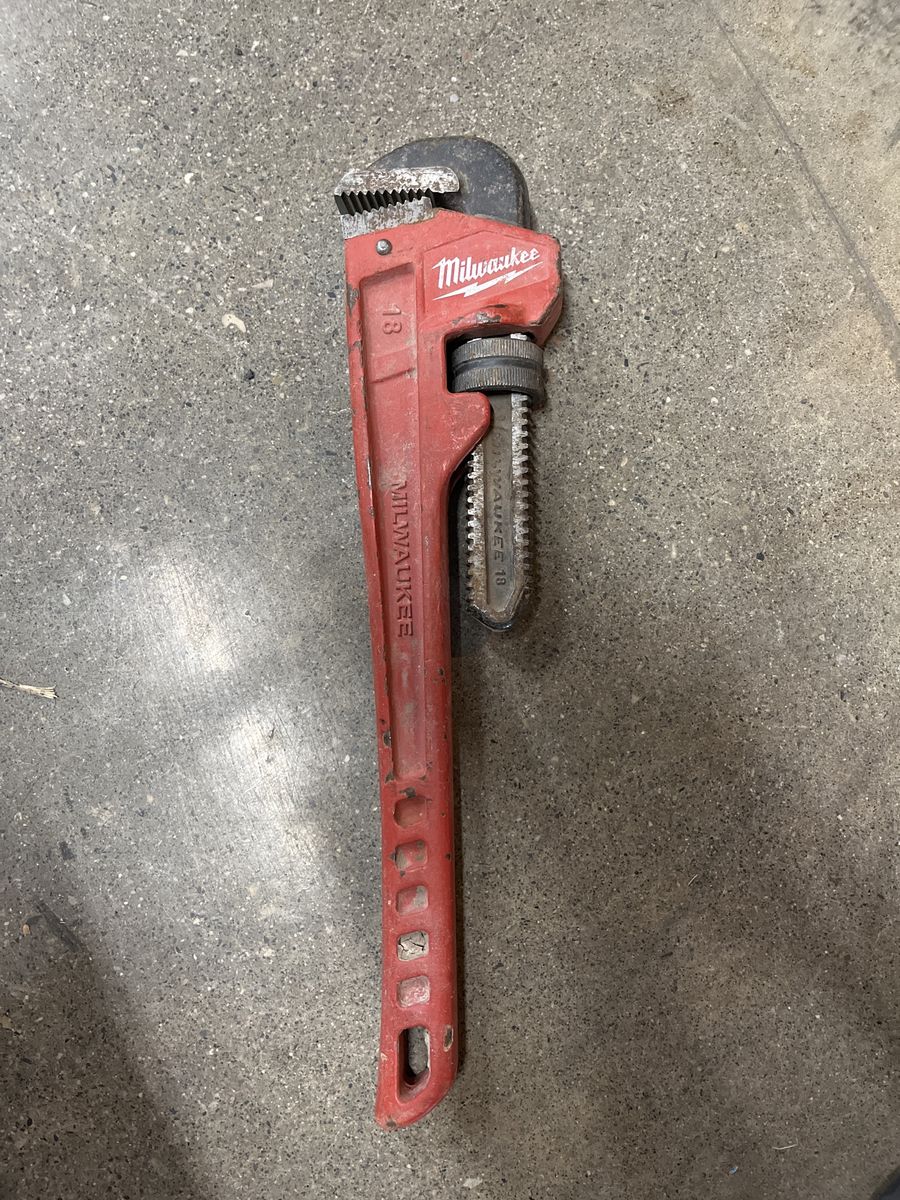 Milwaukee 18-inch Pipe Wrench - Used Heavy Duty Plumbing Tool