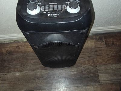 iBastek IB40B-BPLT Portable PA Speaker System with Bluetooth and Equalizer