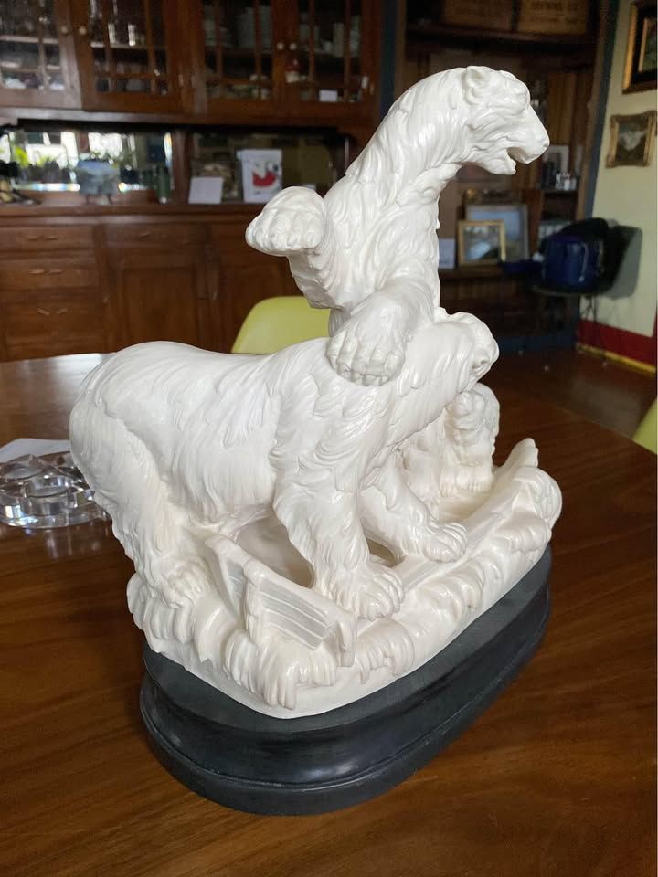 Vintage A Santini Sculpture Alabaster Resin Polar Bear Figurine Beautiful Large