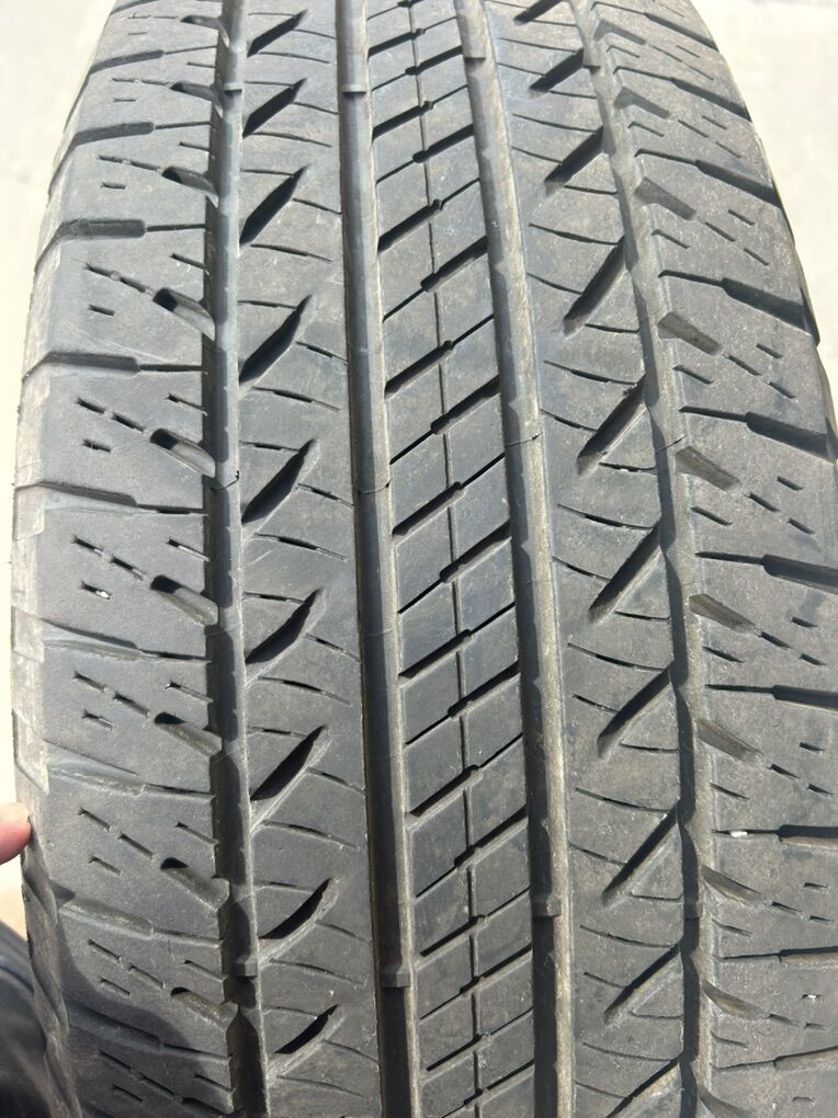245/65 R17