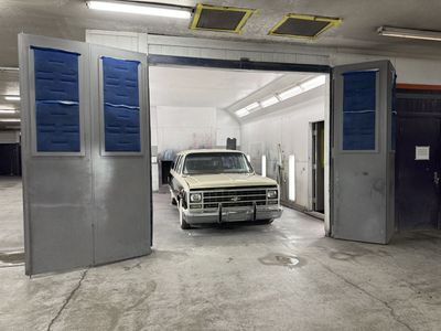 Large Downdraft Paintbooth per hour / Day / Week