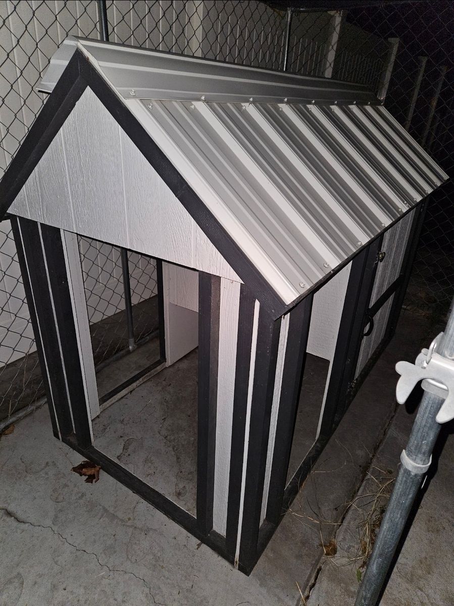 Dog house