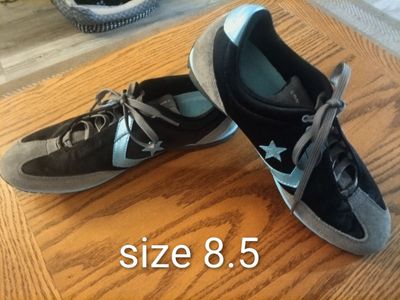 Converse shoes New 8.5