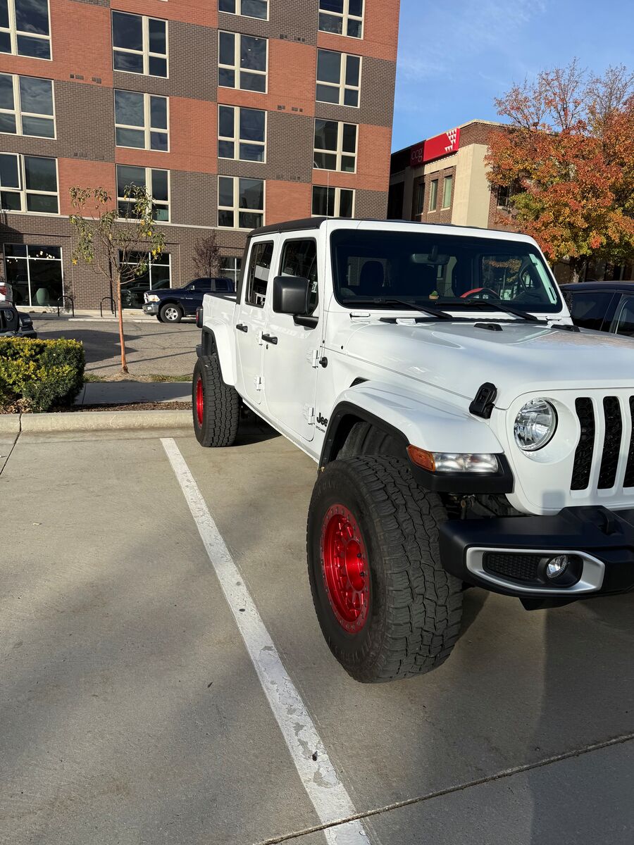 2023 Jeep Gladiator Sport S