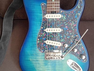Firefly stratocaster with fender pickups