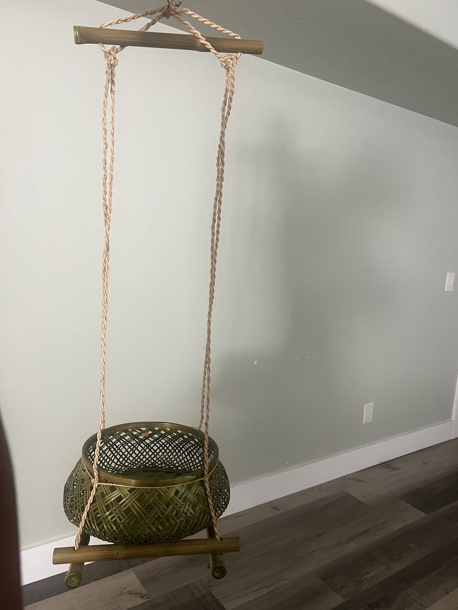 Hanging Woven Bamboo Basket Plant Holder with Rope and Wood Dowels