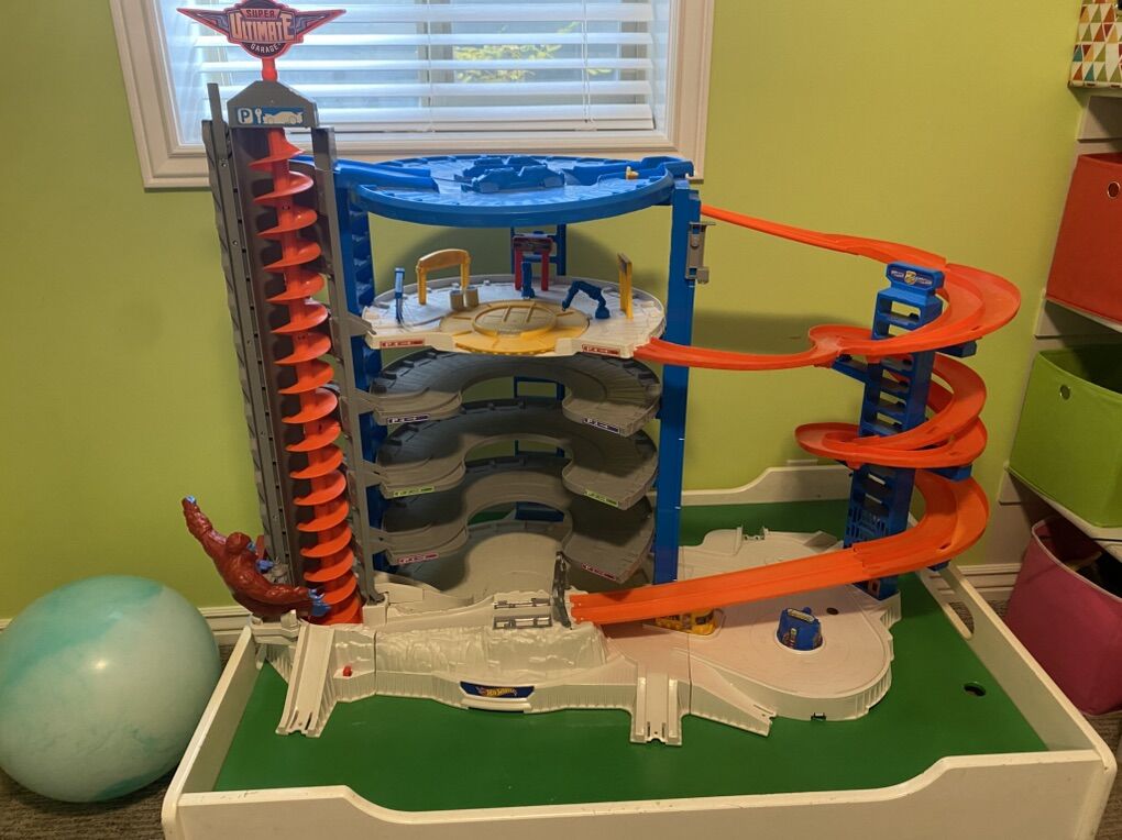 Hot Wheels Ultimate Garage