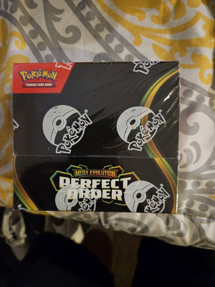 SEALED mega eveloution perfect order booster box