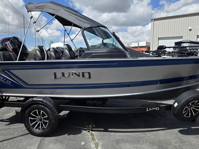 2026 Lund 1775 Impact XS Sport