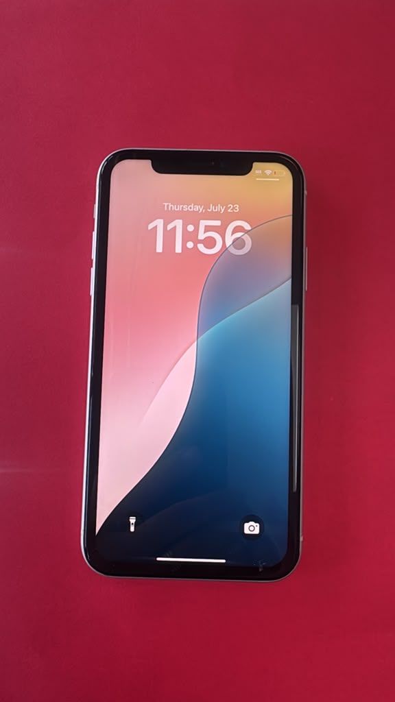 iPhone XR 64GB Unlocked