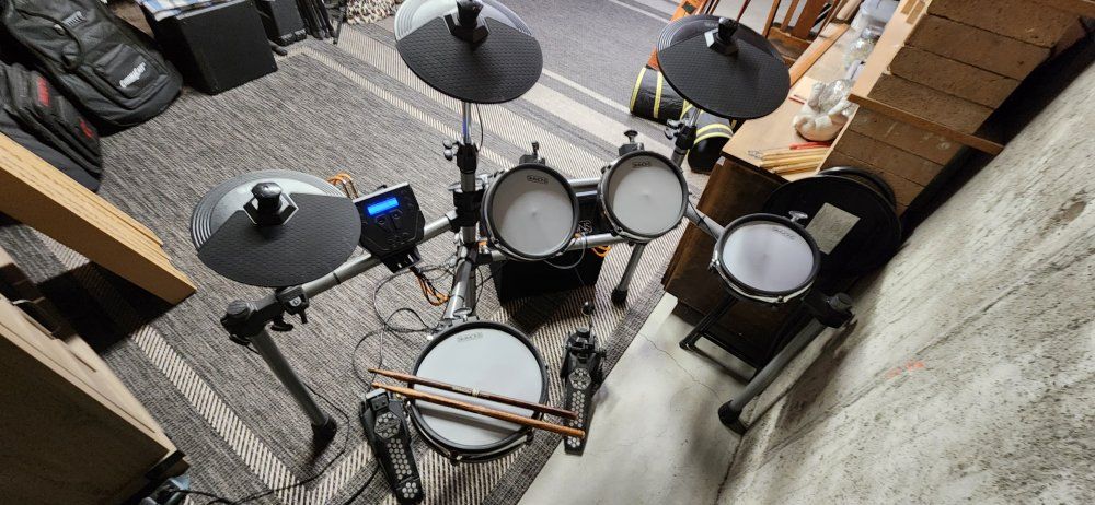SIMMONS SD550 ELECTRIC DRUM SET