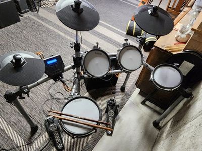 SIMMONS SD550 ELECTRIC DRUM SET