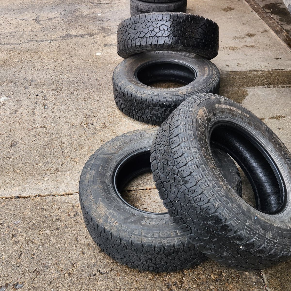 Set of 4 lt245 75 16 load E Goodyear Work Horse