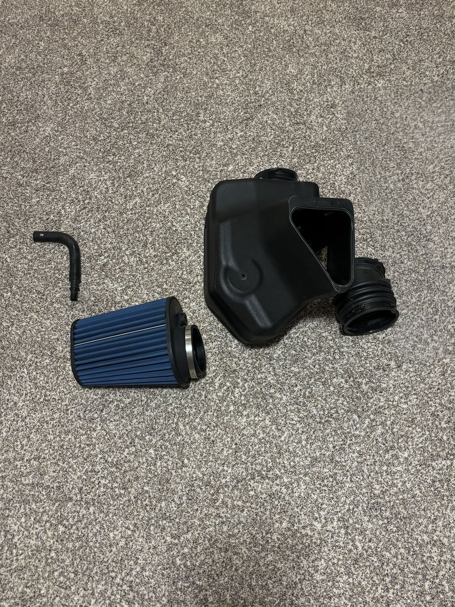 Main image 3