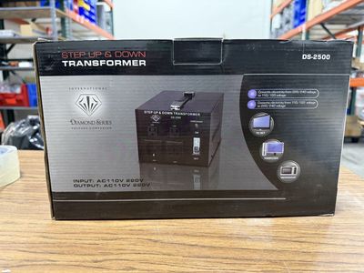 2500 Watt Voltage Converter / Transformer Diamond Series DS-2500 Step Up & Down Voltage Transformer