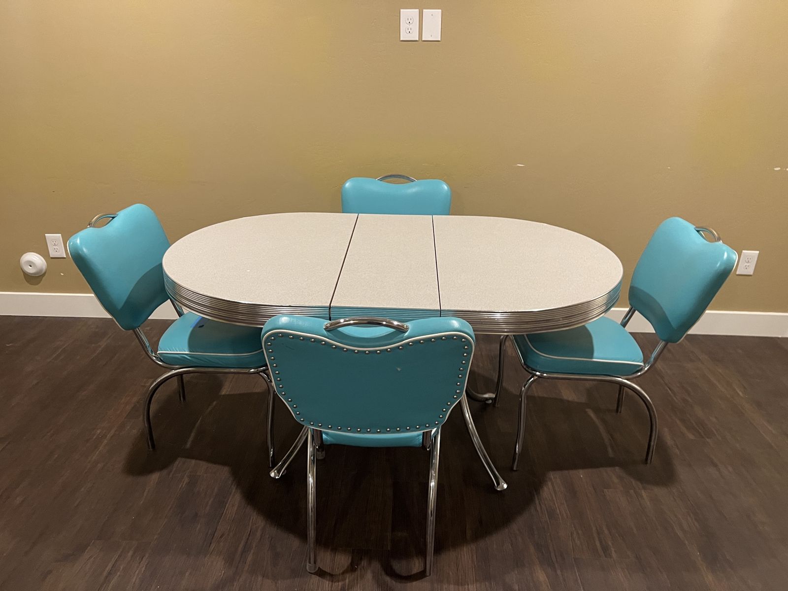 Retro style dining table and 4 chairs