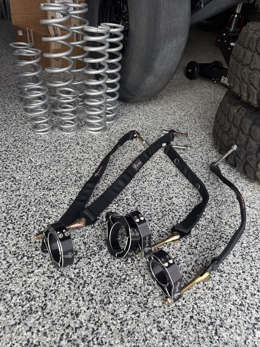 Canam Maverick R Shock Therapy Springs & Limit Straps